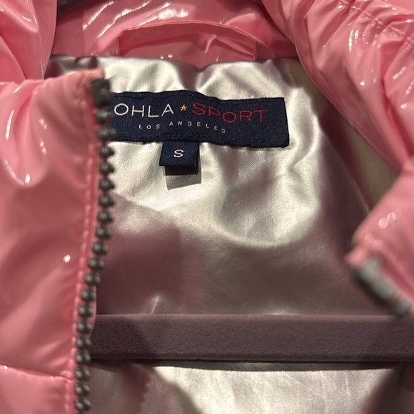 Pink puffer vest - Picture 2 of 6